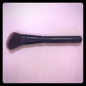 Black sephora angled brush